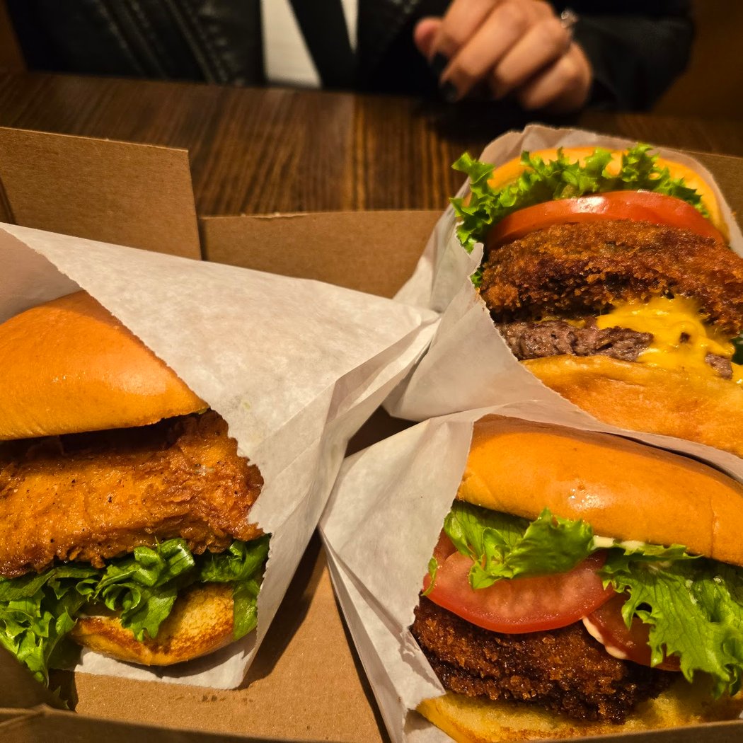 Shake Shack NYNY Hotel (LV BLVD) 3